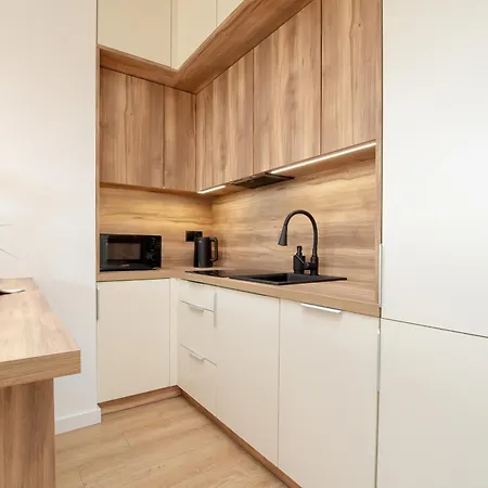 شقة Przytulne W Rzeszowie Z Widokiem Na By Renters