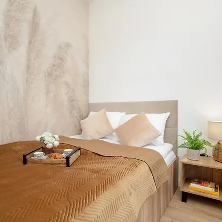 Przytulne W Rzeszowie Z Widokiem Na By Renters شقة