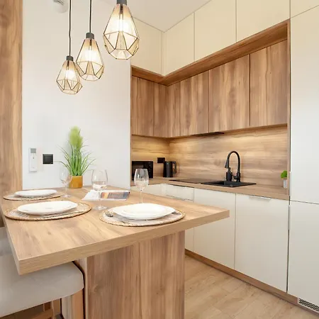 Przytulne W Rzeszowie Z Widokiem Na By Renters Apartment Rzeszów