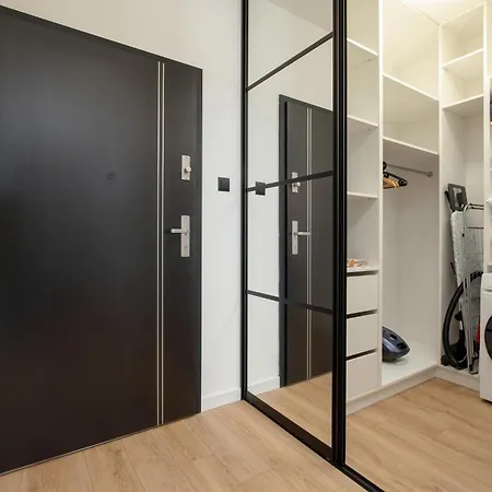 Przytulne W Rzeszowie Z Widokiem Na By Renters