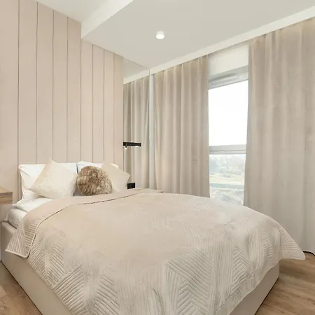 Przytulne W Rzeszowie Z Widokiem Na By Renters *